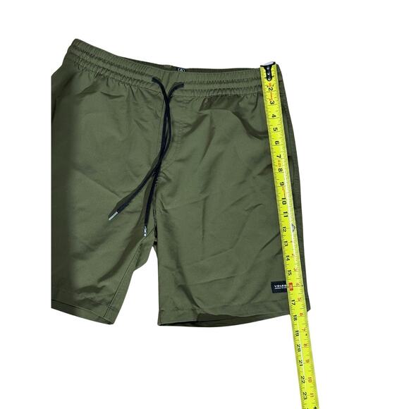 Volcom Shorts Mens Medium Olive Green Elastic Waist Drawstring Walkshorts Casual - Picture 3 of 5